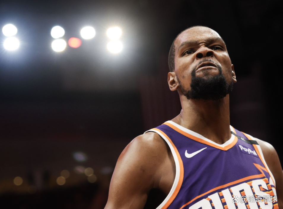 爱游戏体育-包含杜兰特迎来十五赛季高光表现，DWG球迷沸腾！的词条