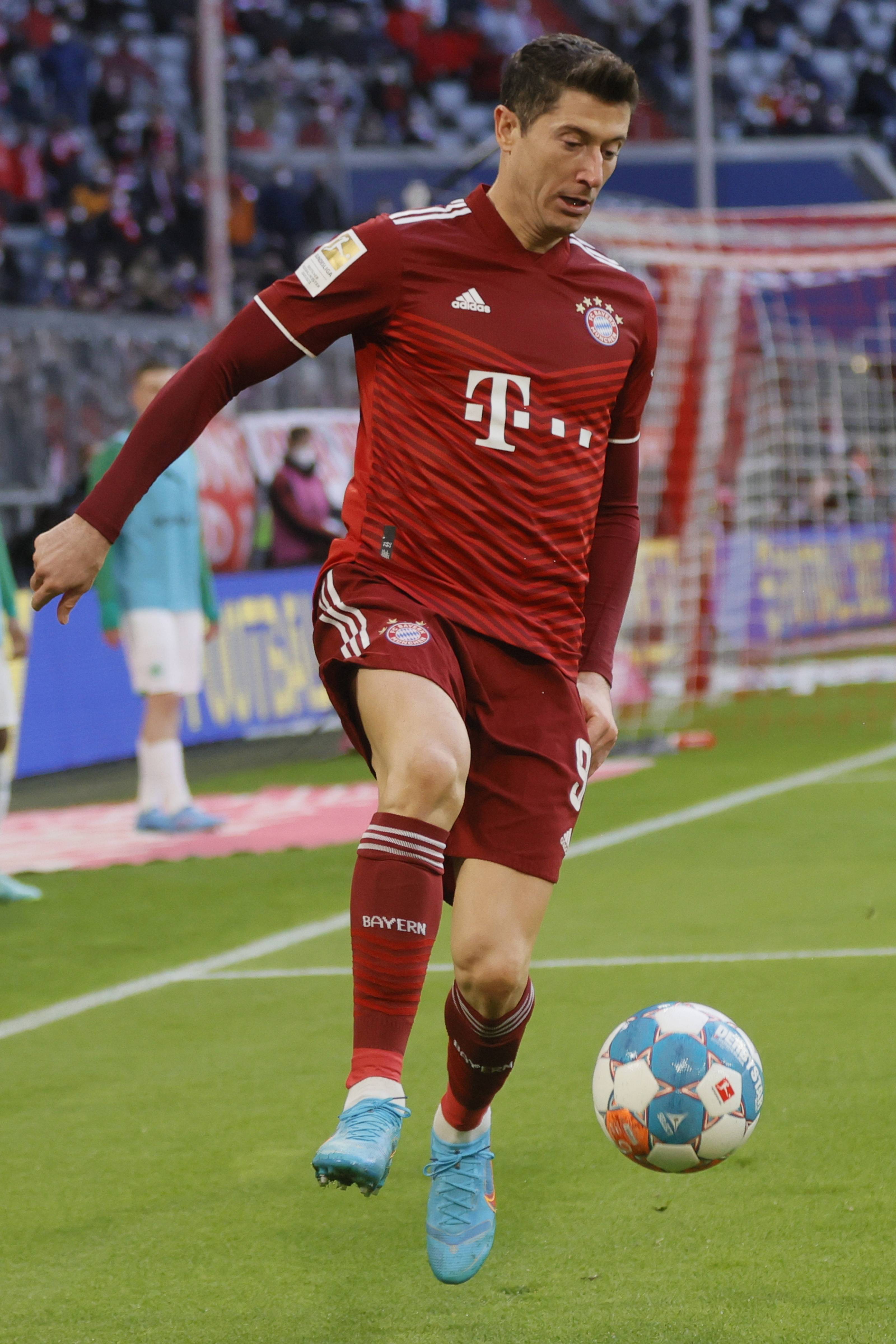 莱万多夫斯基新星精彩发挥表现惊艳，RNG未来可期！的简单介绍