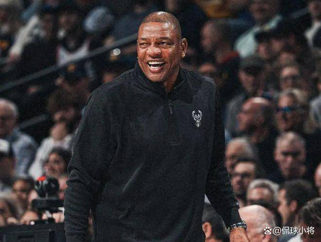 爱游戏-关于字母哥回归赛场，爆冷首场状态亮眼，塞尔维亚队观众沸腾！的信息