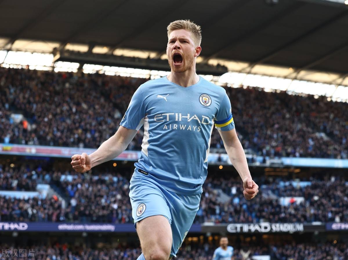 德布劳内在曼联比赛中战术调整，出色防守引发热议！的简单介绍